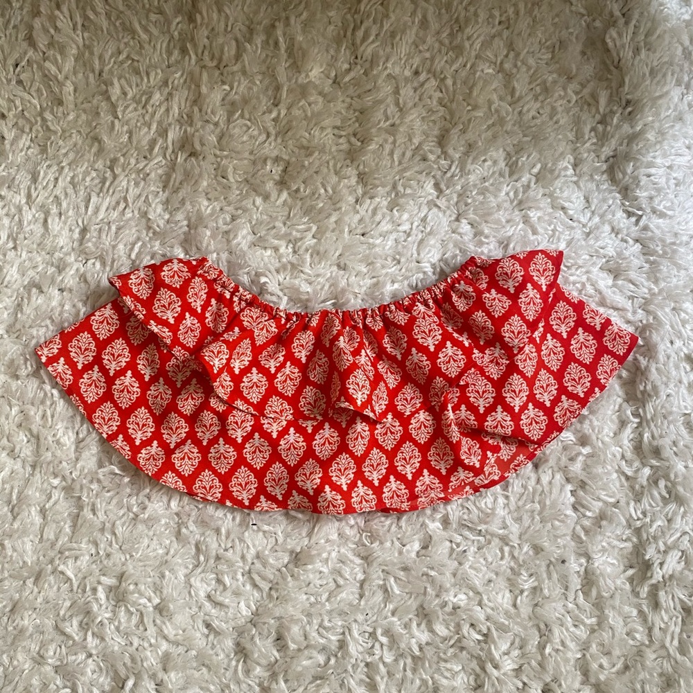 Strapless tube top
